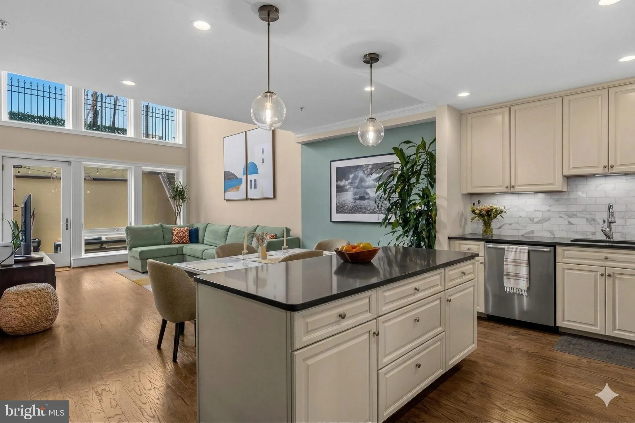 1232 4TH STREET, Washington, DC 20001