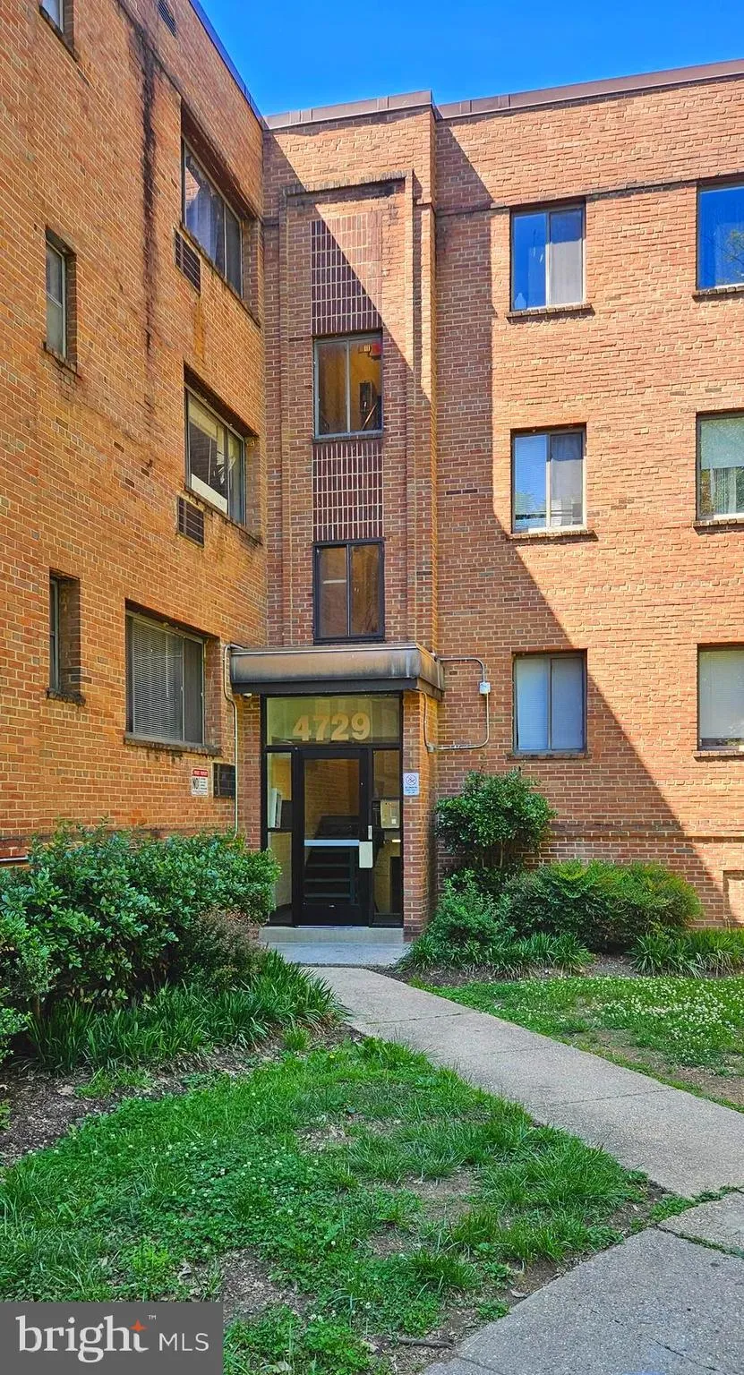 4729 1ST STREET, Washington, DC 20032
