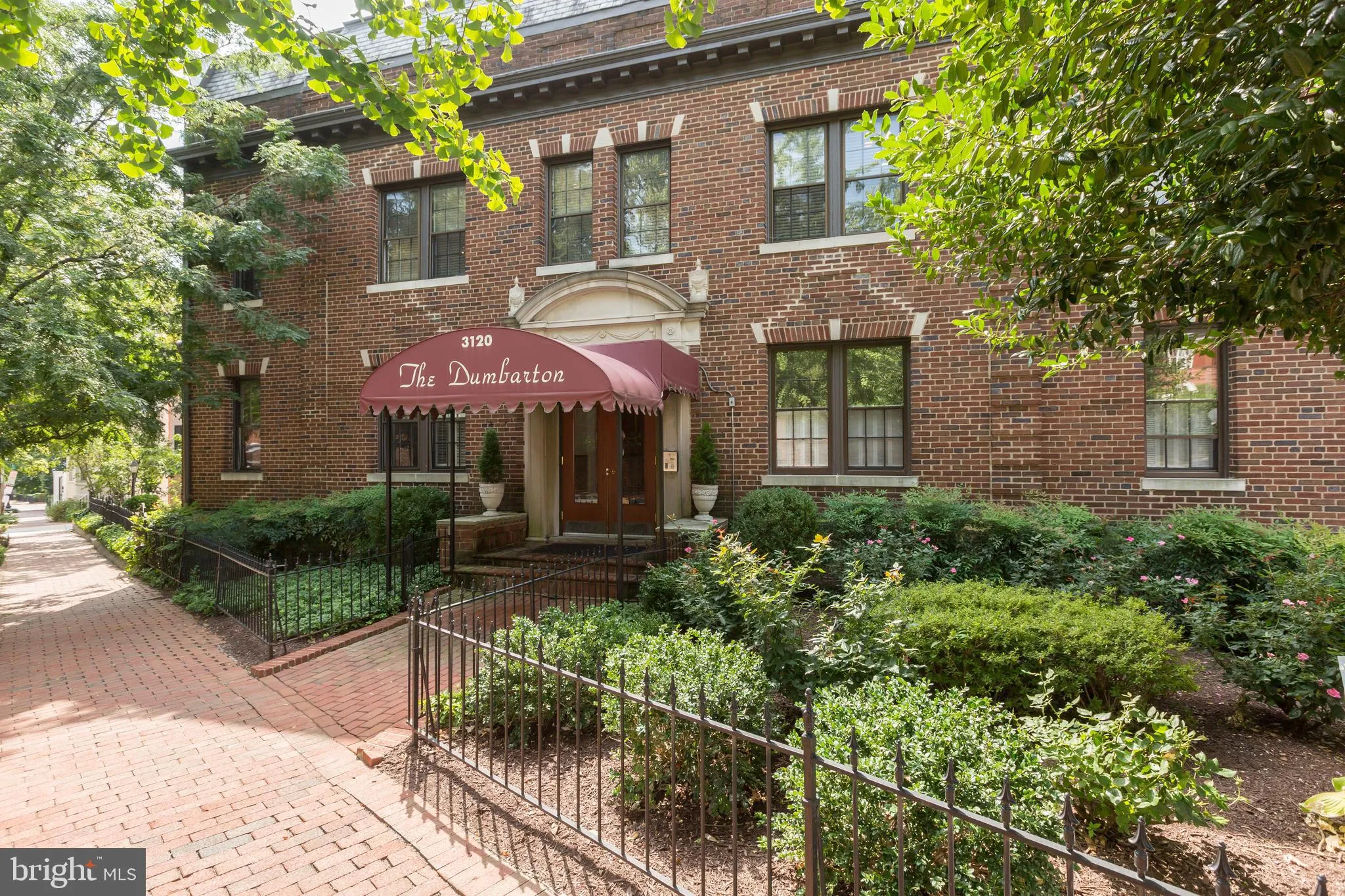 3120 R STREET, Washington, DC 20007