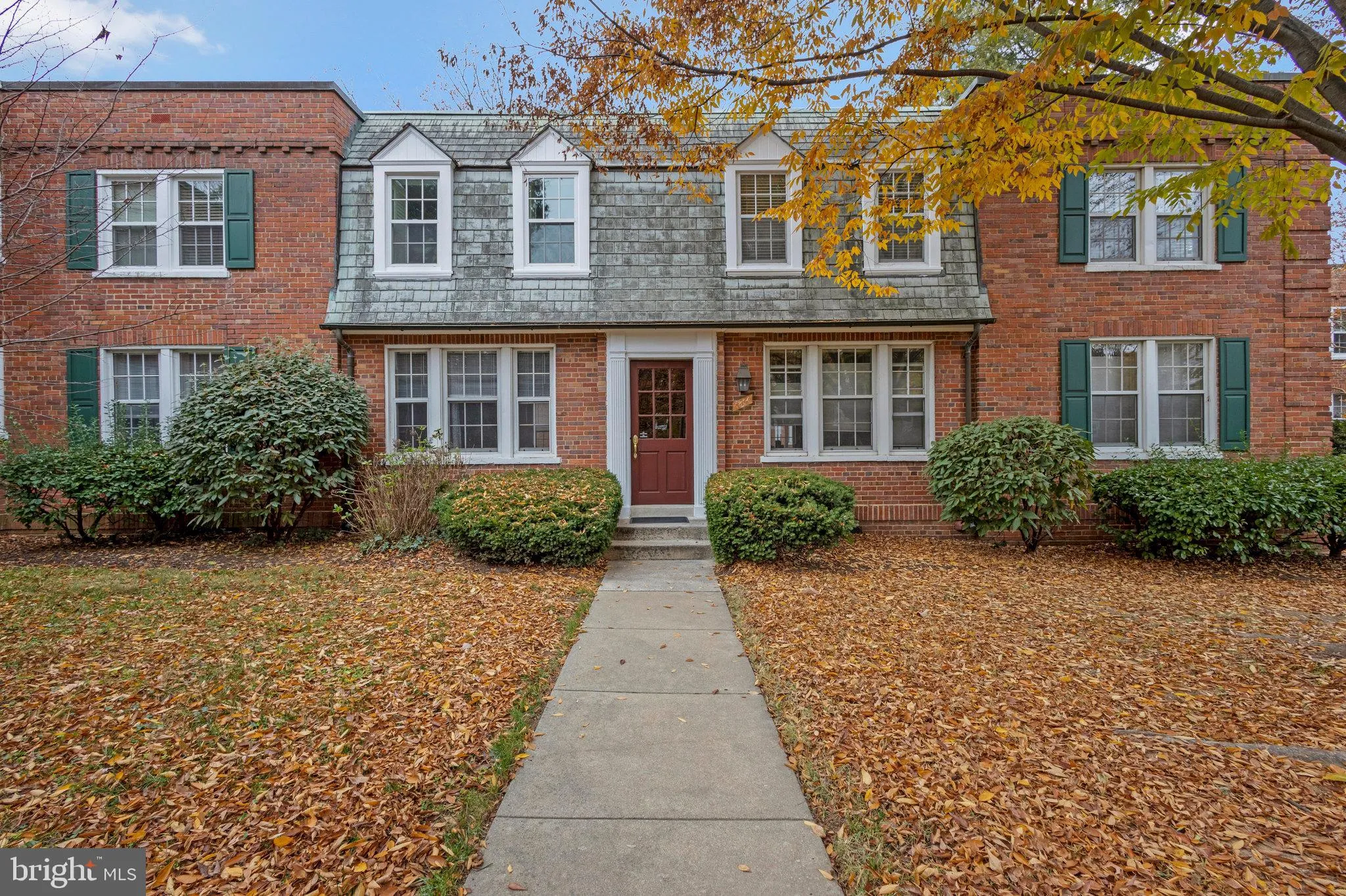 1804 QUEENS LANE, Arlington, VA 22201