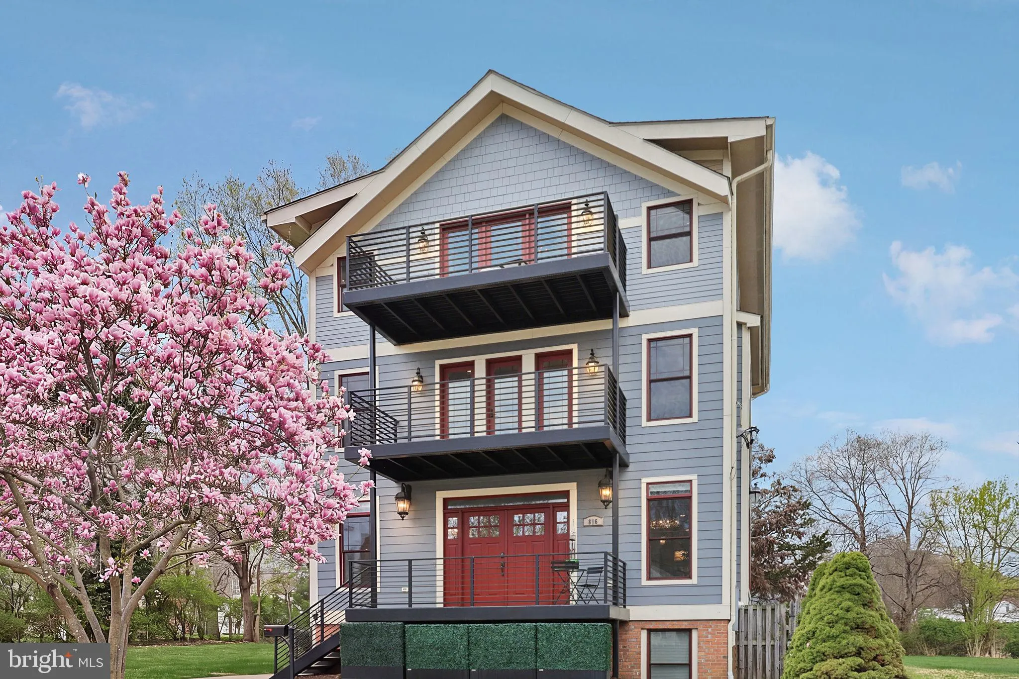 816 VEITCH STREET, Arlington, VA 22204