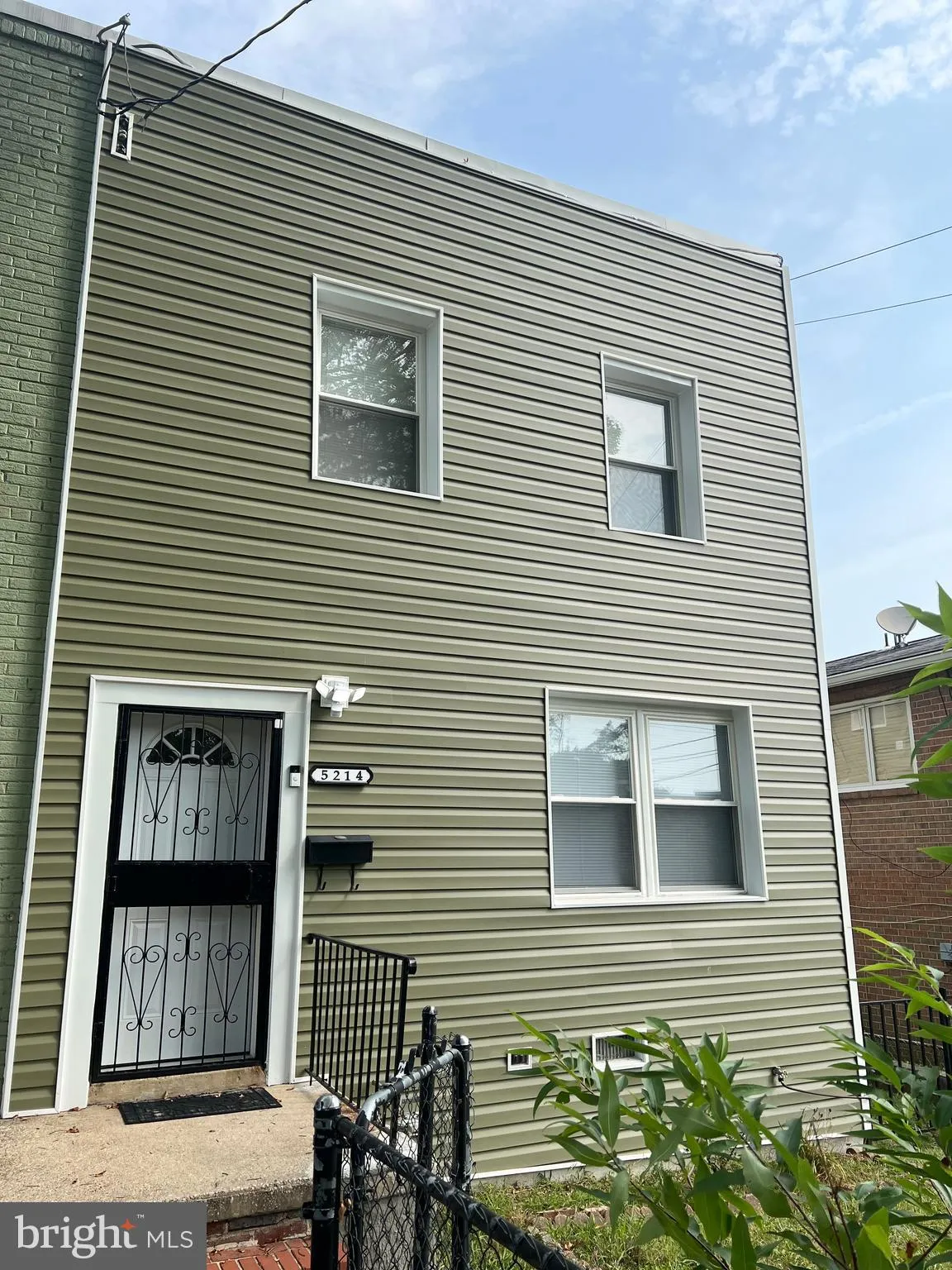 5214 BLAINE STREET, Washington, DC 20019