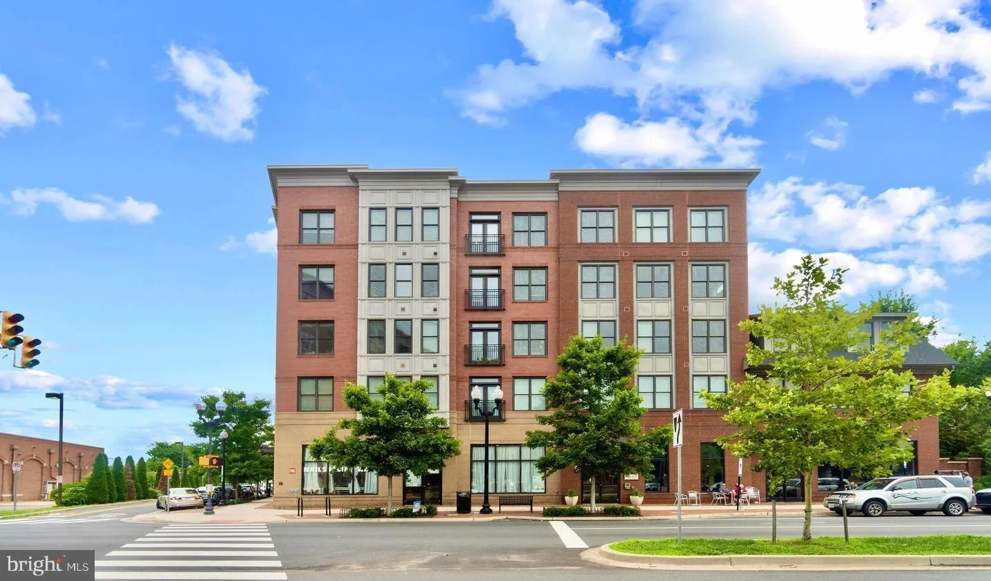 1107 WALTER REED DRIVE, Arlington, VA 22204