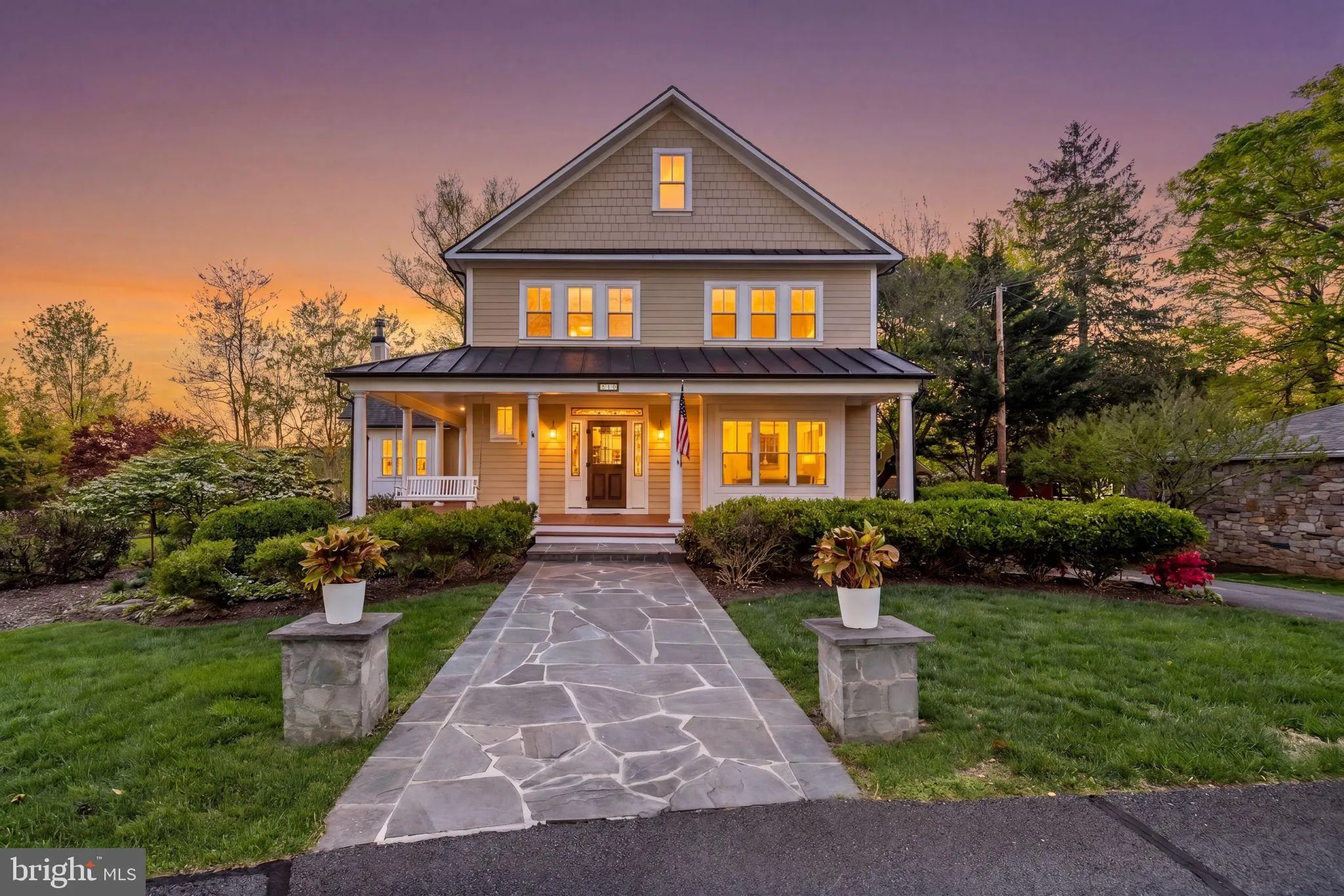 10 LOCUST STREET, Round Hill, VA 20141