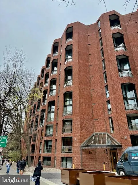 1099 22ND STREET, Washington, DC 20037