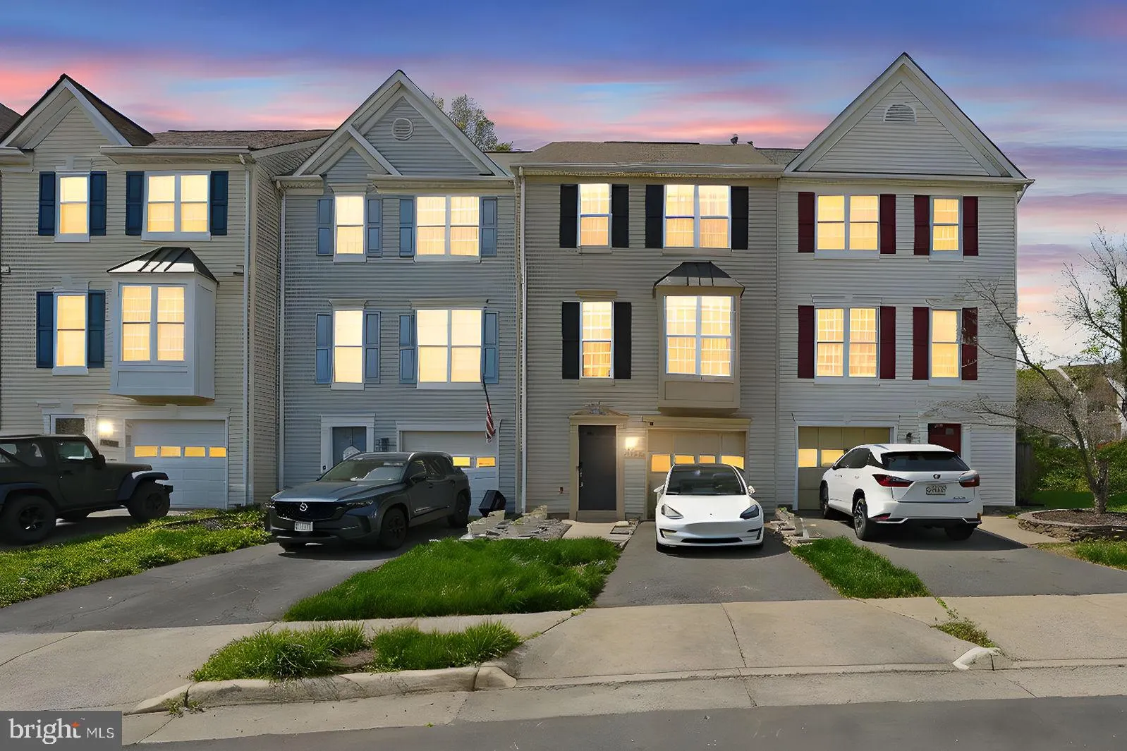 5982 MANORWOOD DRIVE, Centreville, VA 20120