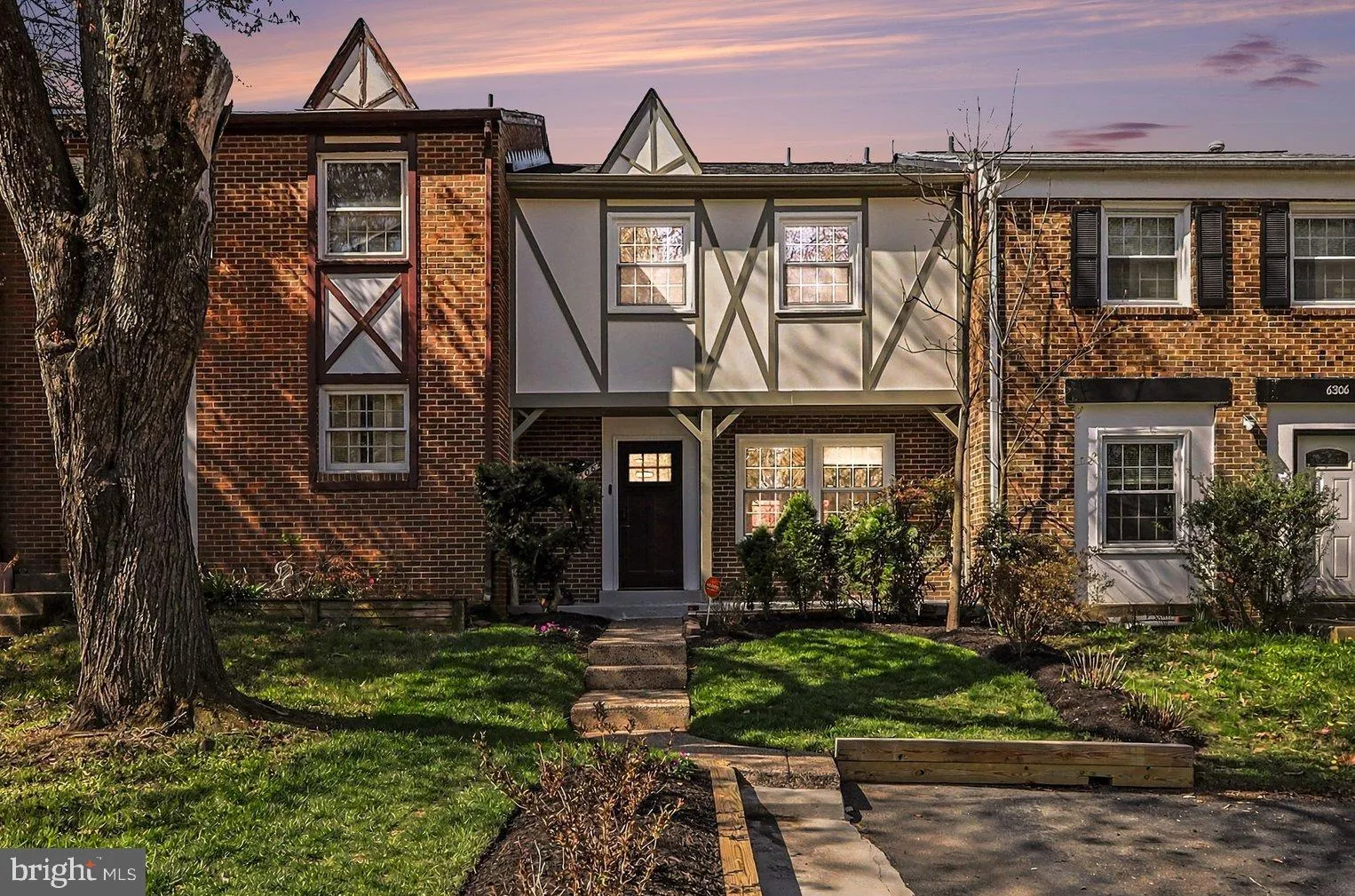 6308 PADDINGTON LANE, Centreville, VA 20120