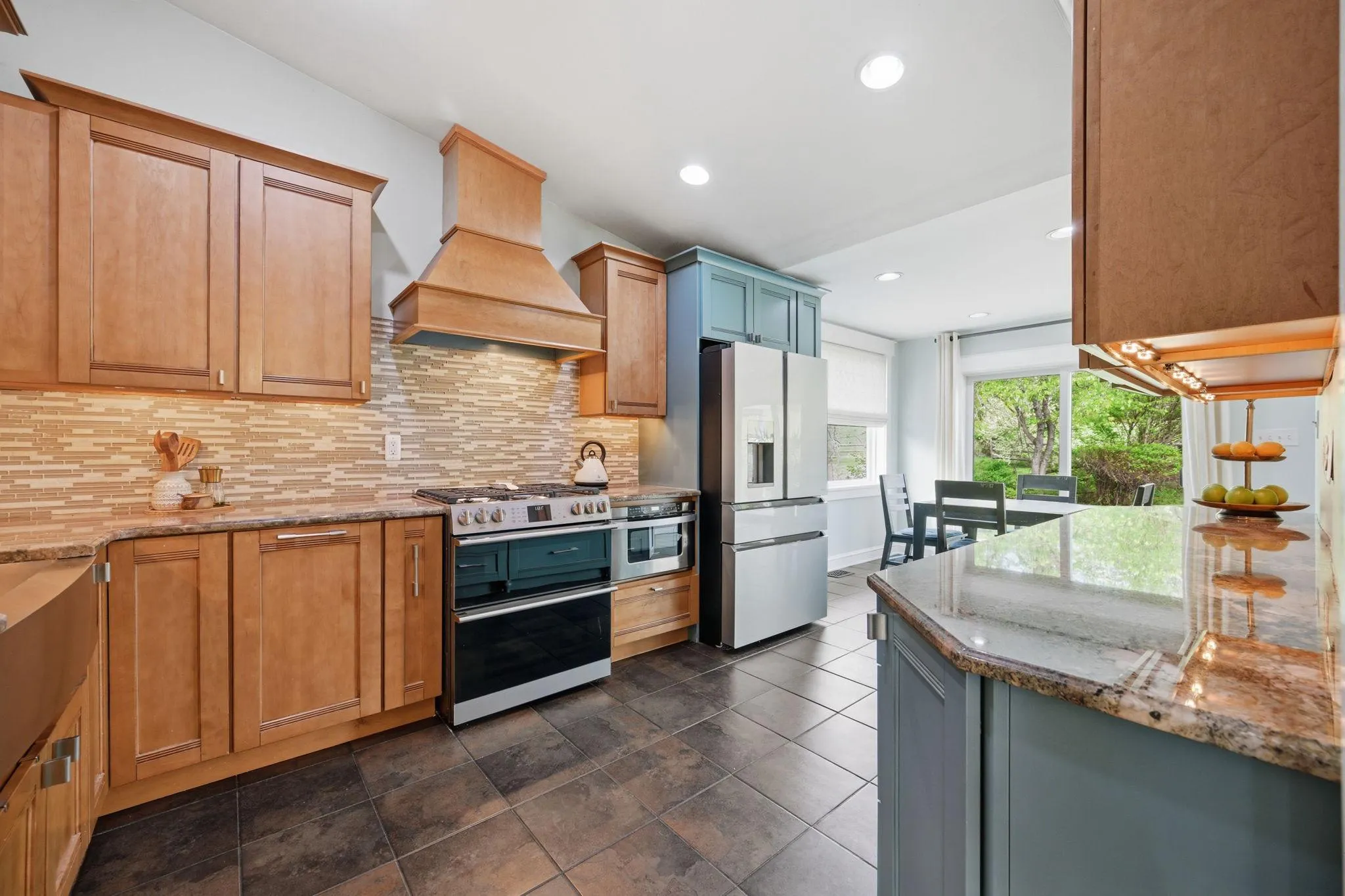 9825 BETTEKER LANE, Potomac, MD 20854