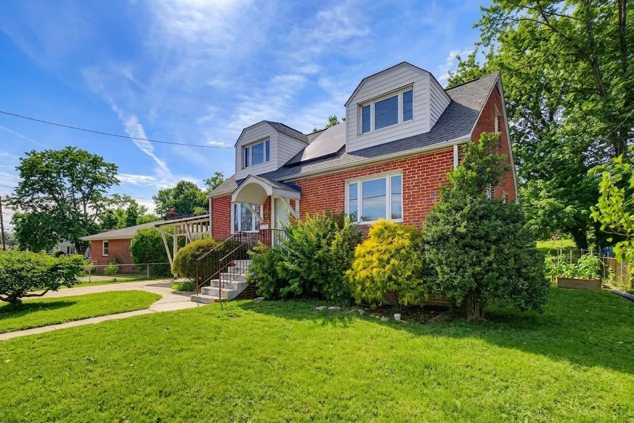 10202 GARDINER AVENUE, Silver Spring, MD 20902