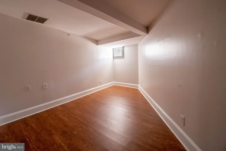 1729 Park Avenue, Baltimore, MD 21217