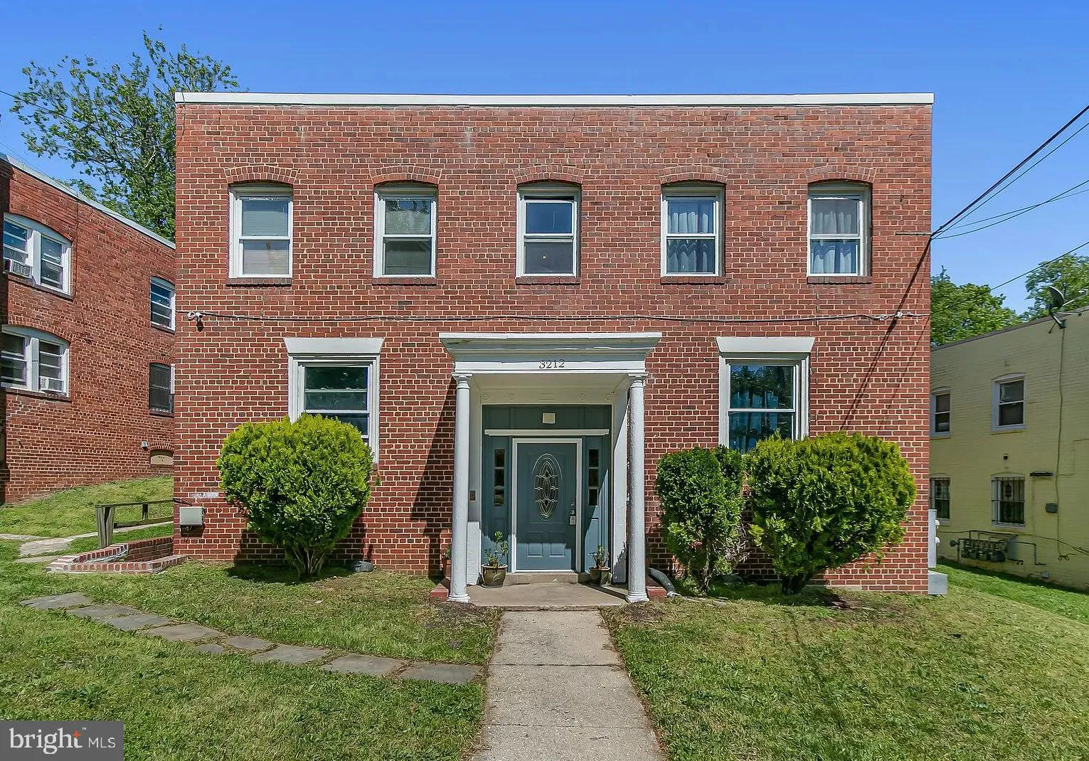 3212 28TH STREET, Washington, DC 20020