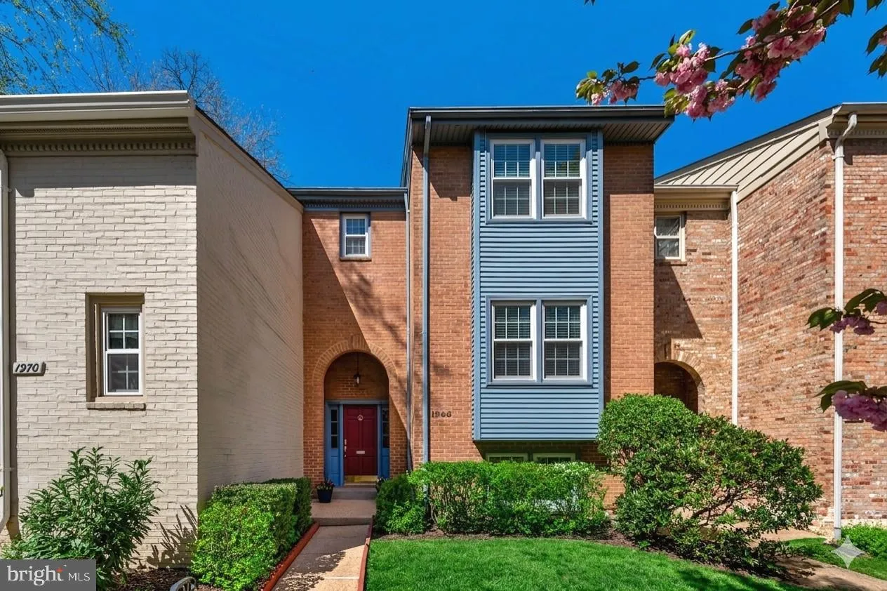 1968 HOPEWOOD DRIVE, Falls Church, VA 22043