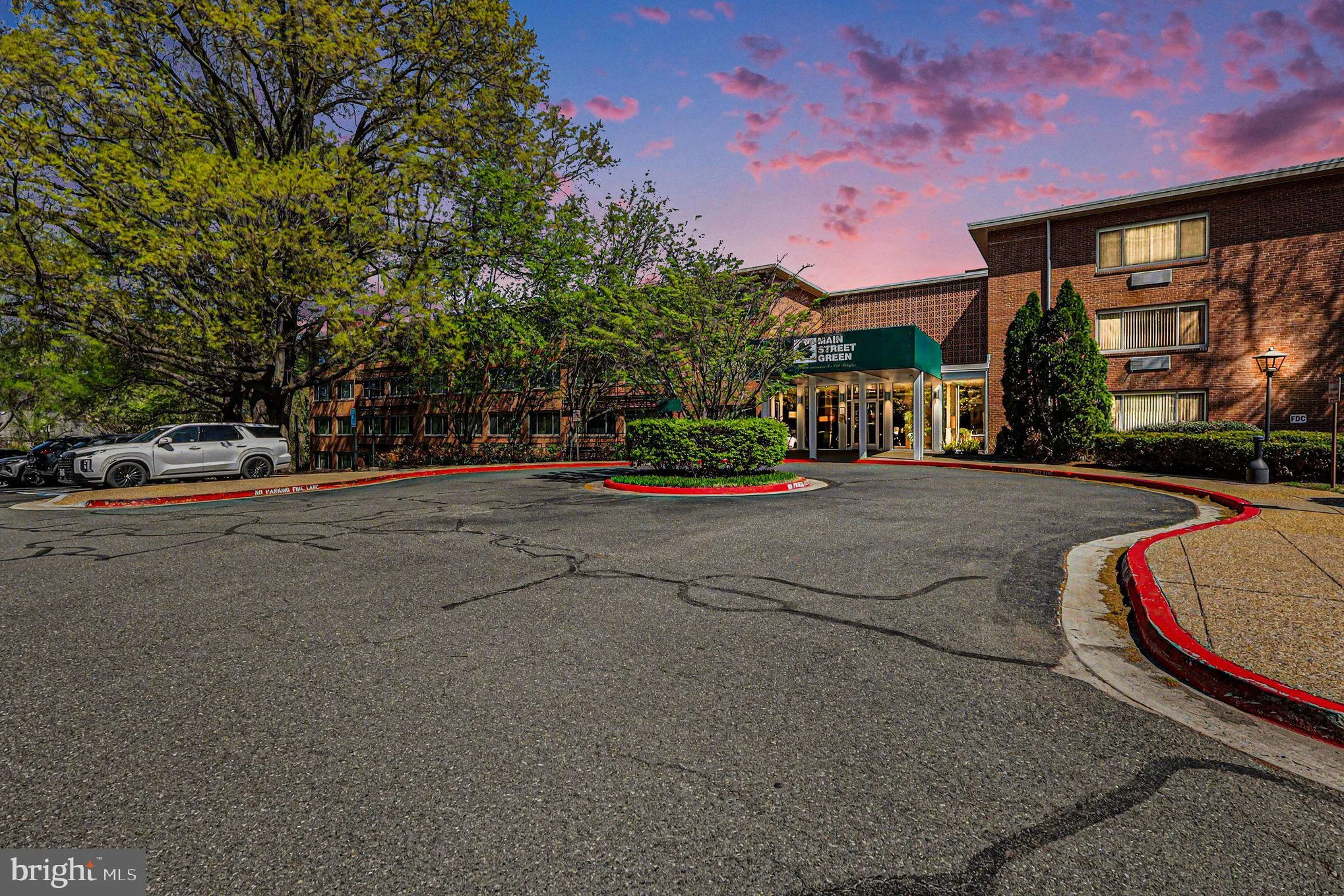 10570 MAIN STREET, Fairfax, VA 22030