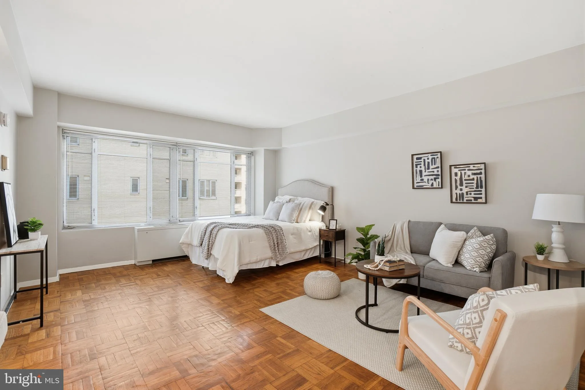 1711 MASSACHUSETTS AVENUE, Washington, DC 20036