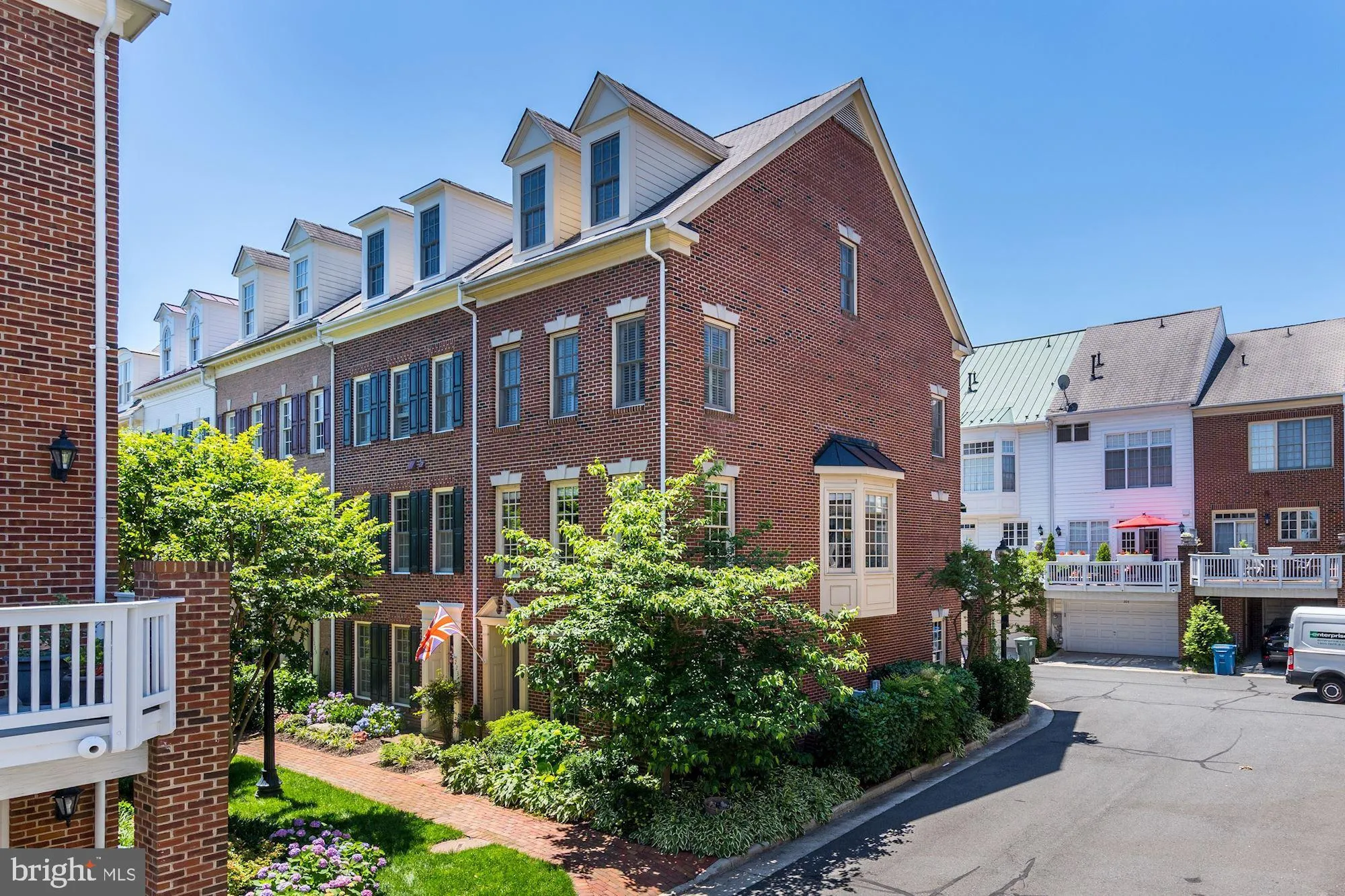 1221 ROUNDHOUSE LANE, Alexandria, VA 22314