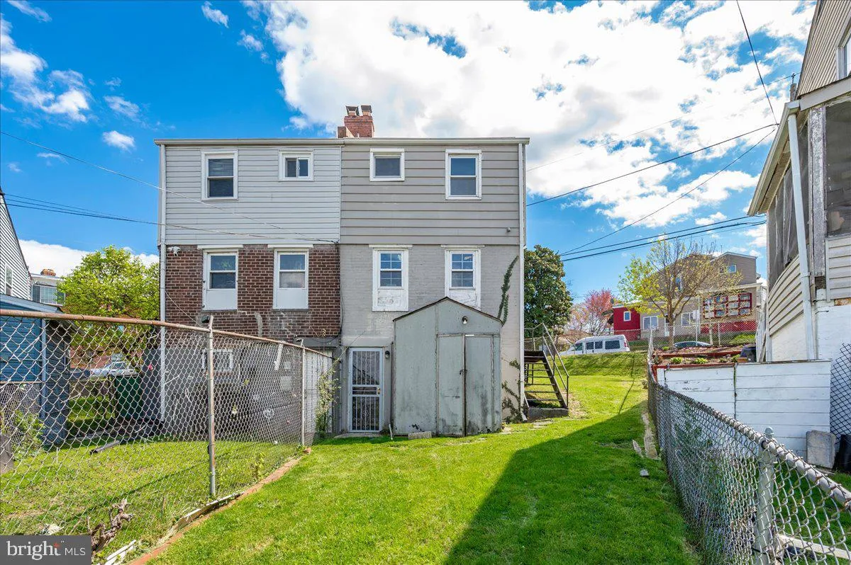 5124 JUST STREET, Washington, DC 20019