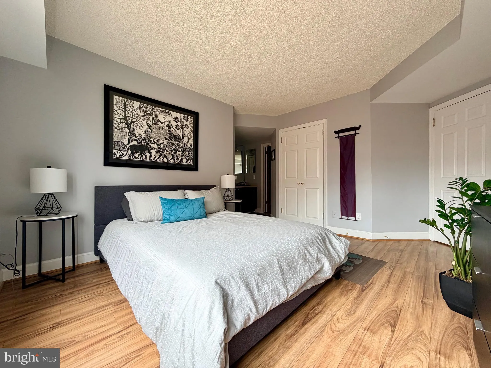 1080 WISCONSIN AVENUE, Washington, DC 20007