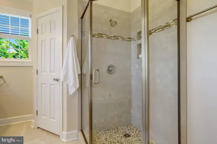 6 E Reed Avenue, Alexandria, VA 22305