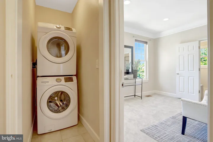 6 E Reed Avenue, Alexandria, VA 22305