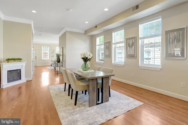 6 E Reed Avenue, Alexandria, VA 22305
