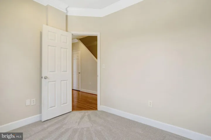 6 E Reed Avenue, Alexandria, VA 22305