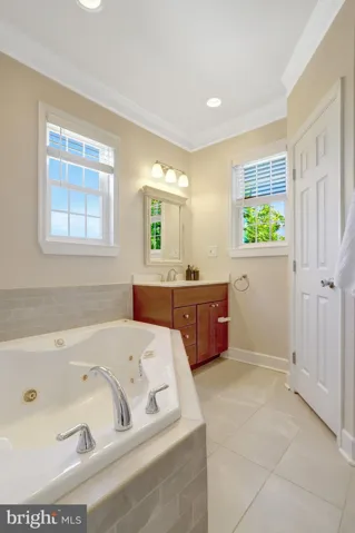 6 E Reed Avenue, Alexandria, VA 22305