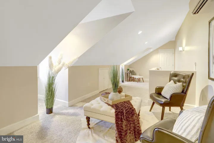 6 E Reed Avenue, Alexandria, VA 22305