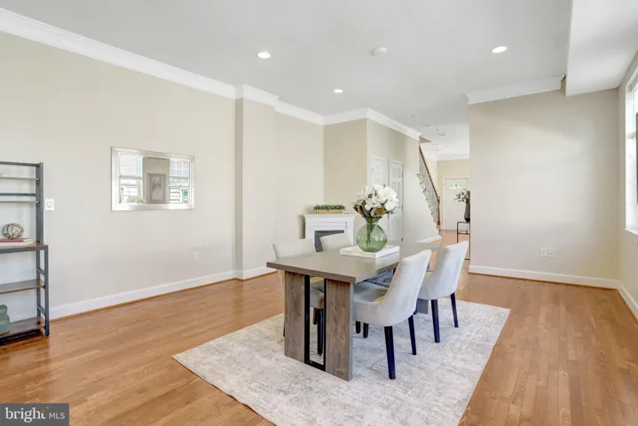6 E Reed Avenue, Alexandria, VA 22305