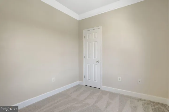 6 E Reed Avenue, Alexandria, VA 22305