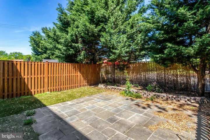 6 E Reed Avenue, Alexandria, VA 22305