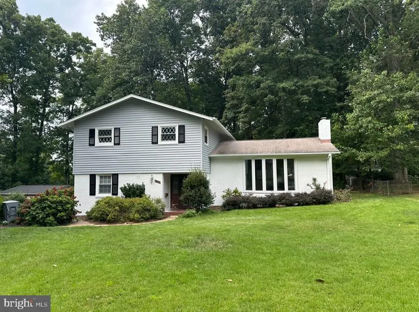 6810 FERN LANE, Annandale, VA 22003