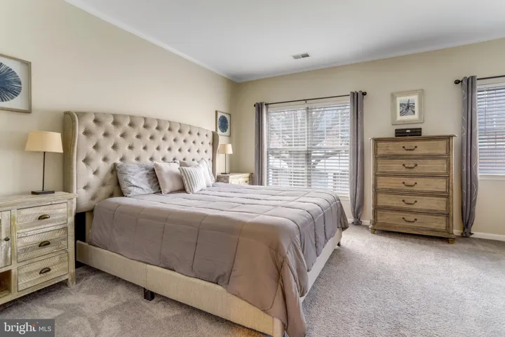 141 Martin Lane, Alexandria, VA 22304