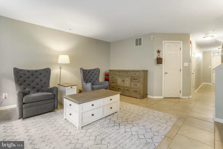 141 Martin Lane, Alexandria, VA 22304