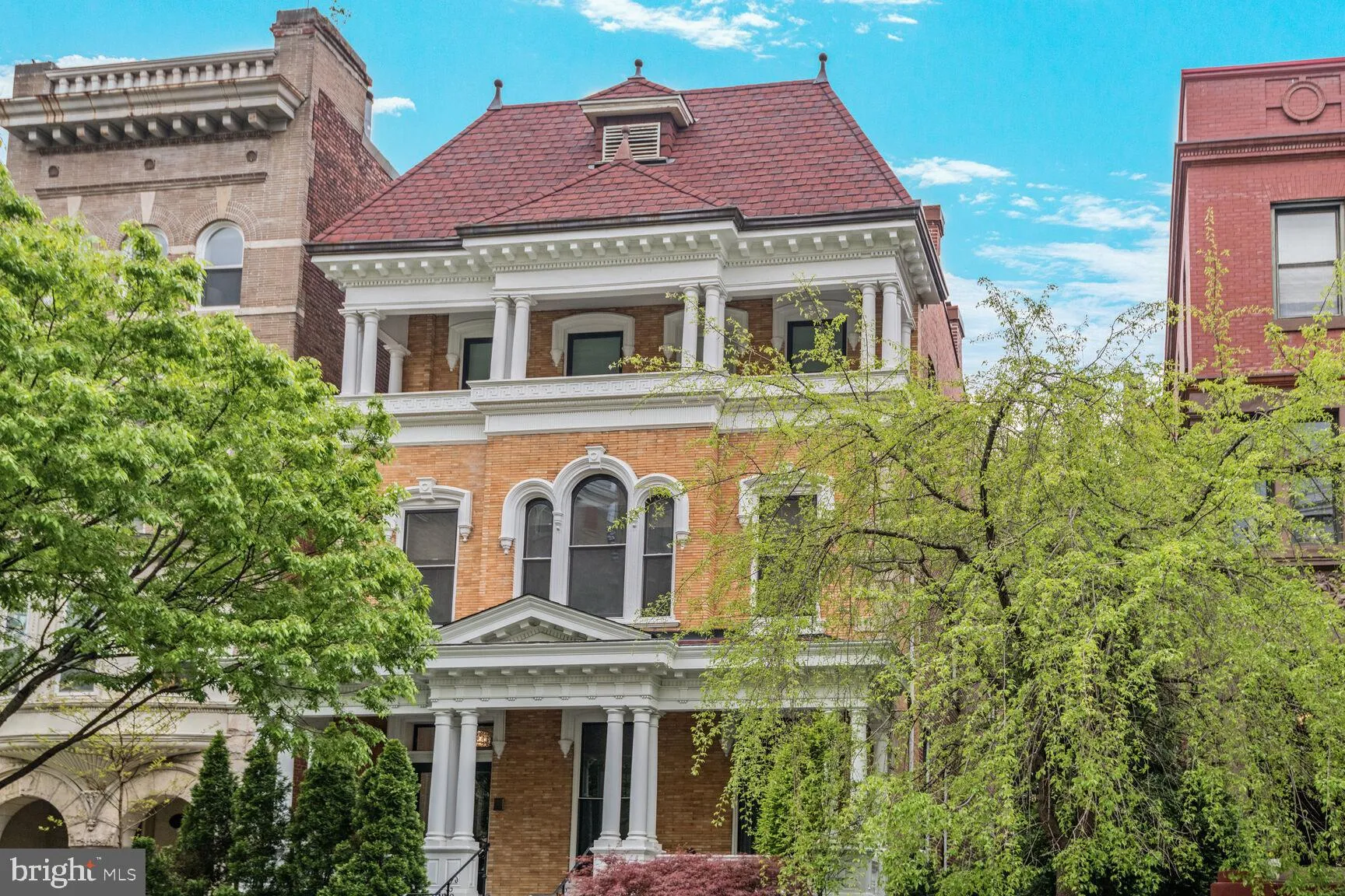 2009 COLUMBIA ROAD, Washington, DC 20009
