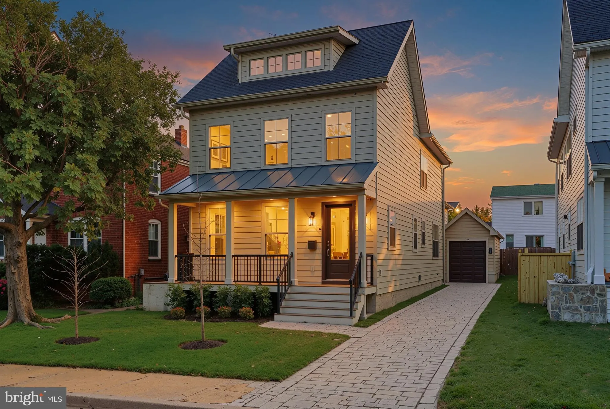 1310 POE STREET, Arlington, VA 22204