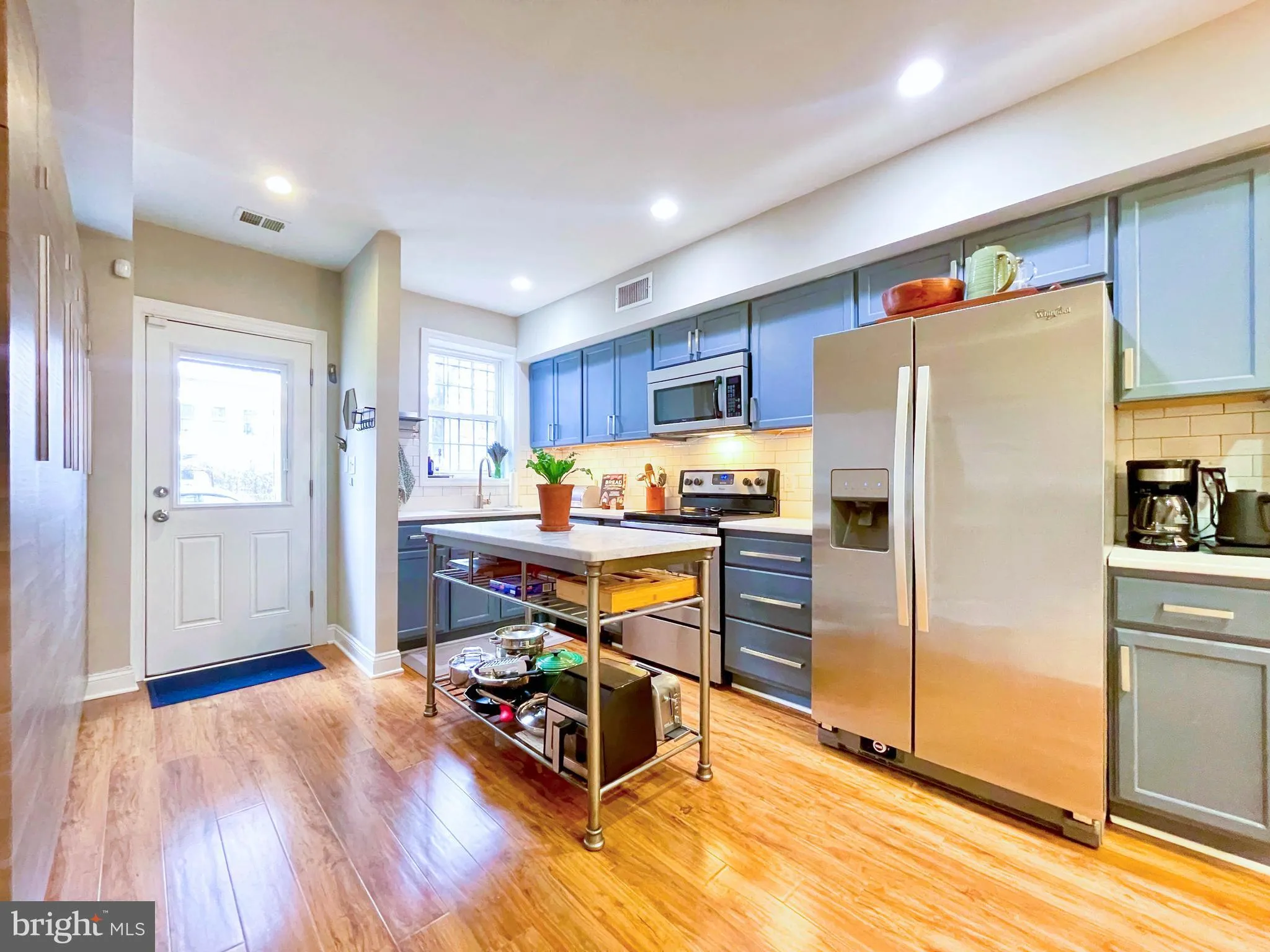 903 12TH STREET, Washington, DC 20003