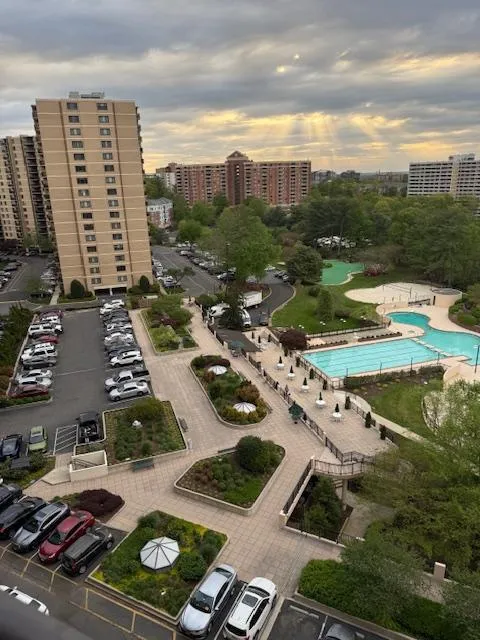 203 YOAKUM PARKWAY, Alexandria, VA 22304
