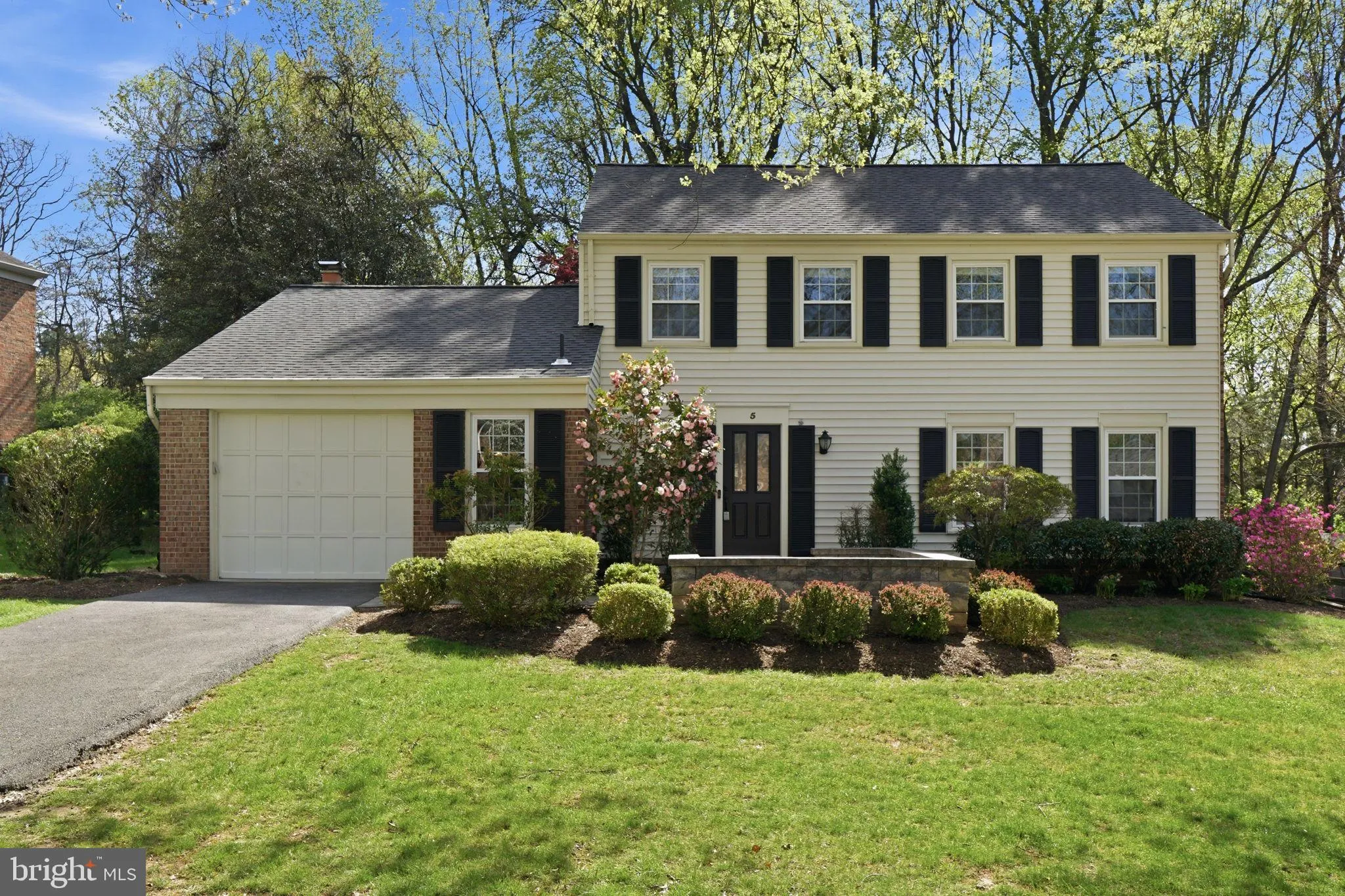 5 INFIELD COURT, Potomac, MD 20854