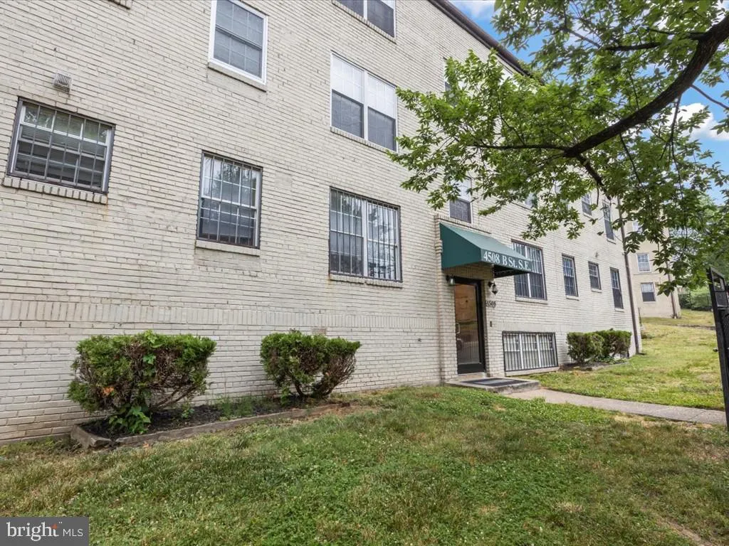 4508 B STREET, Washington, DC 20019