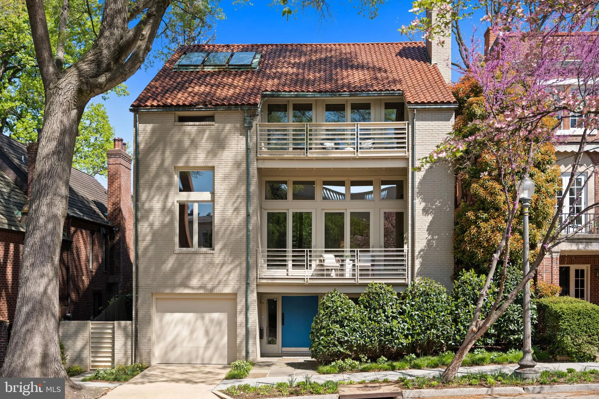 2319 BANCROFT PLACE, Washington, DC 20008