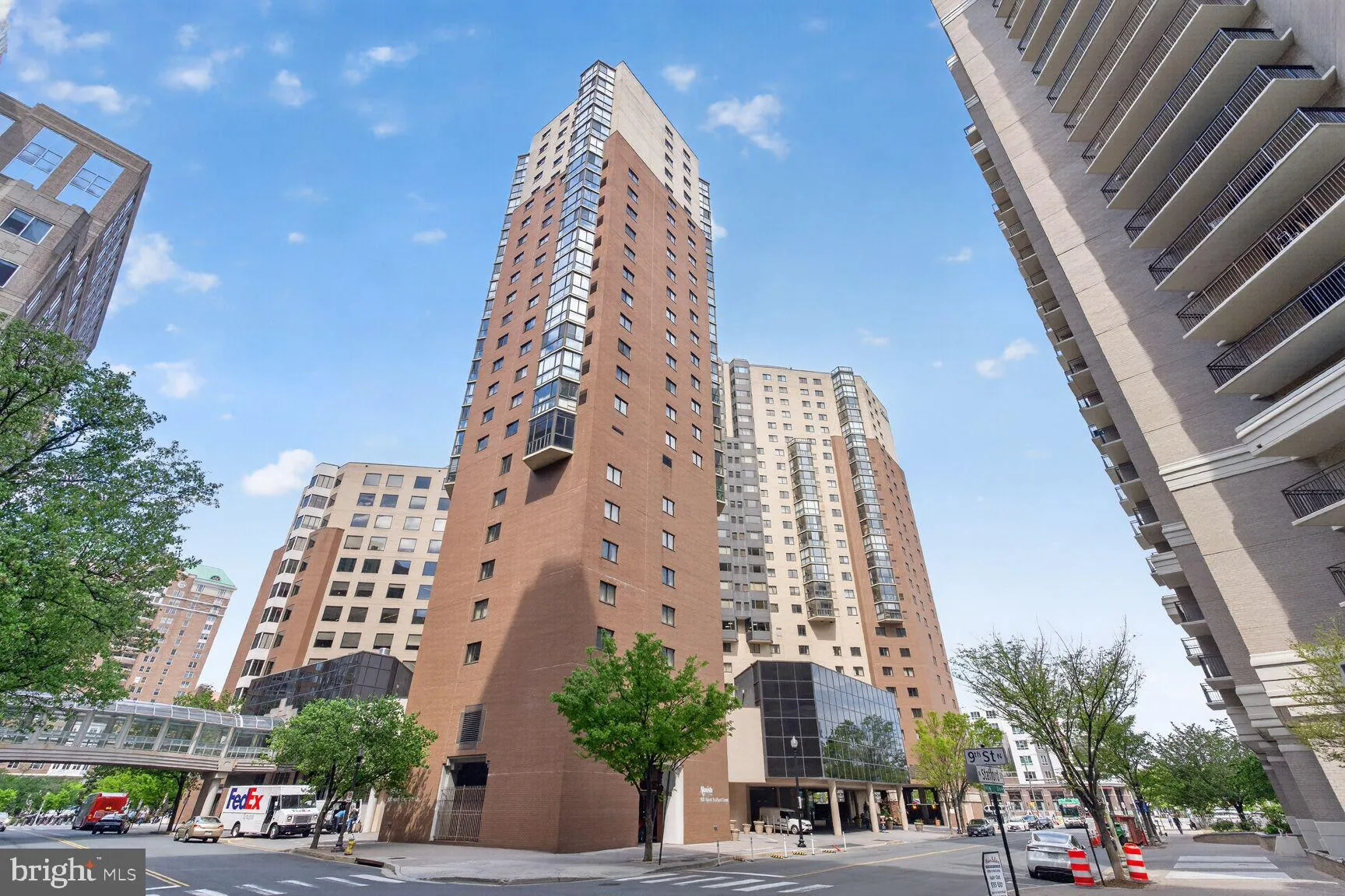 900 STAFFORD STREET, Arlington, VA 22203