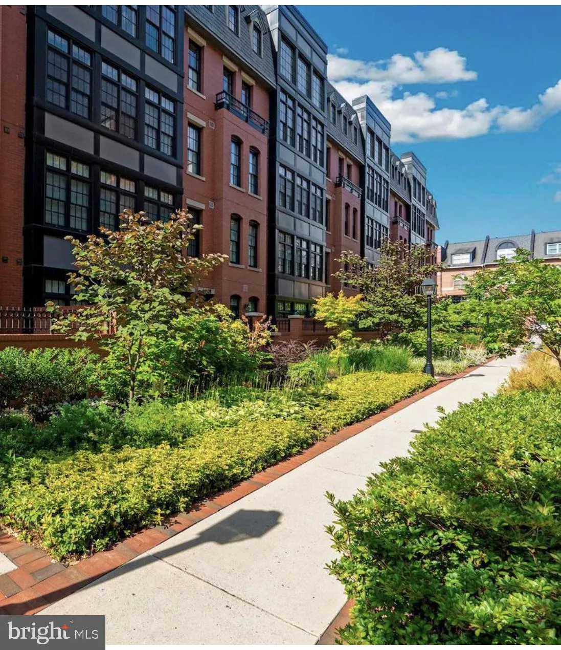 1610 QUEEN STREET, Arlington, VA 22209