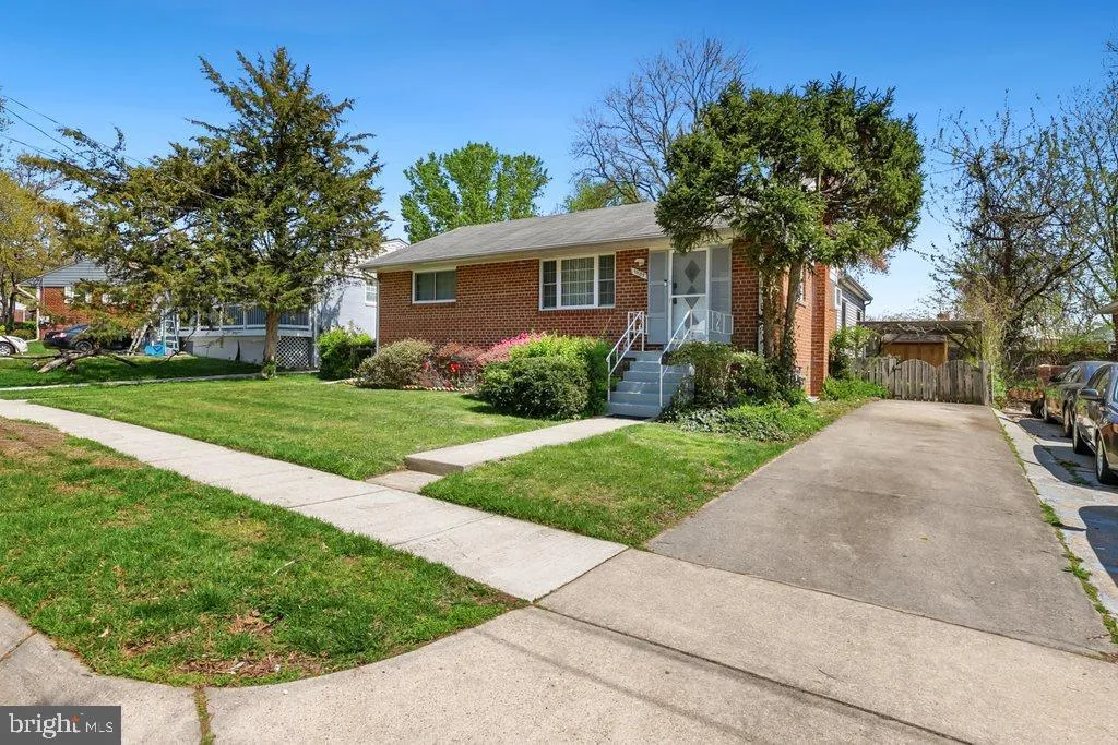 11109 BUCKNELL DRIVE, Silver Spring, MD 20902