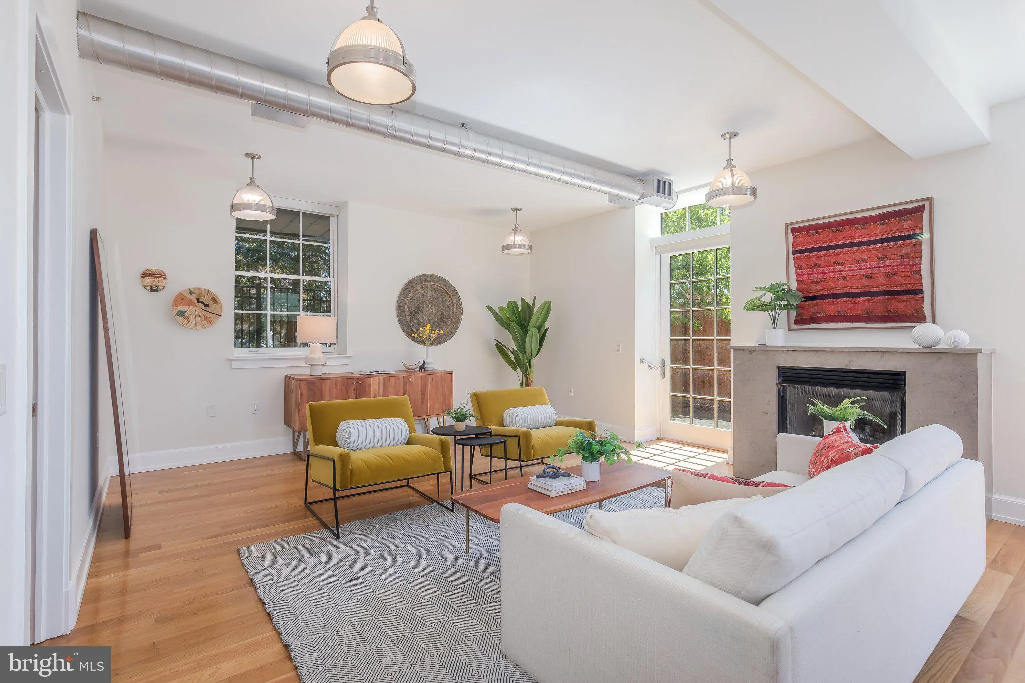 215 I STREET, Washington, DC 20002