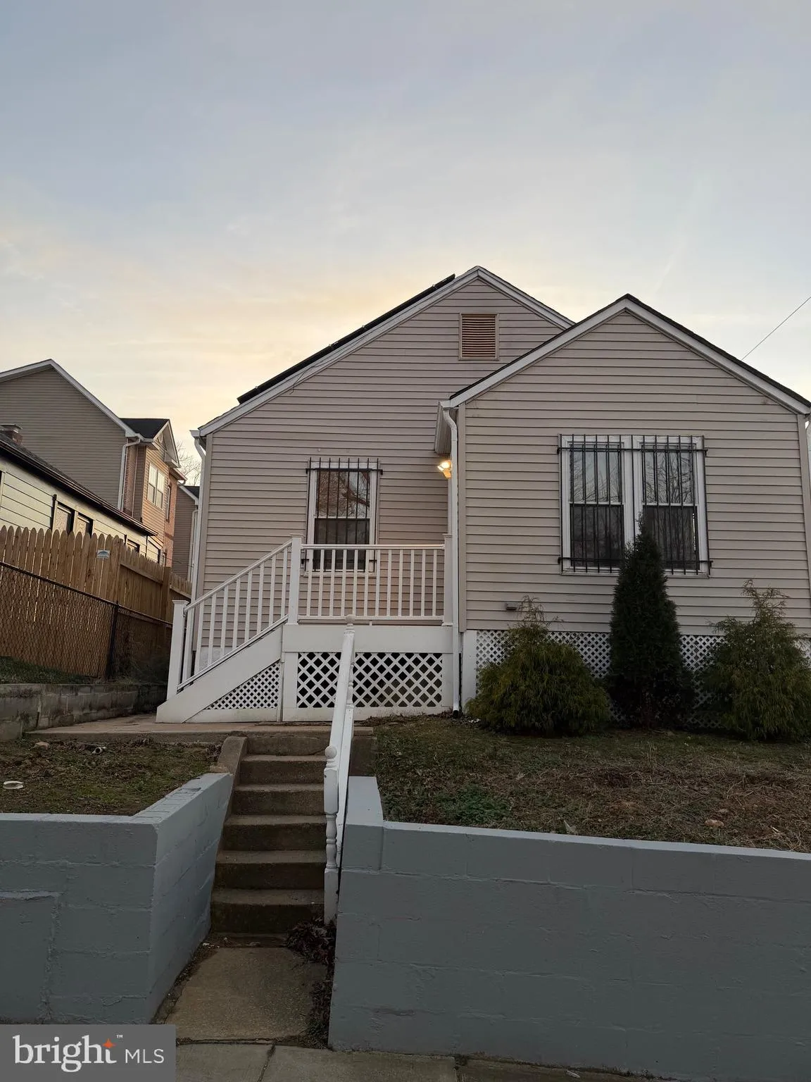 5501 JAY STREET, Washington, DC 20019