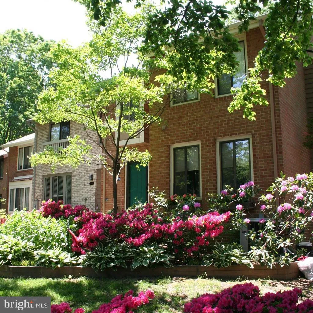 2024 SWANS NECK WAY, Reston, VA 20191