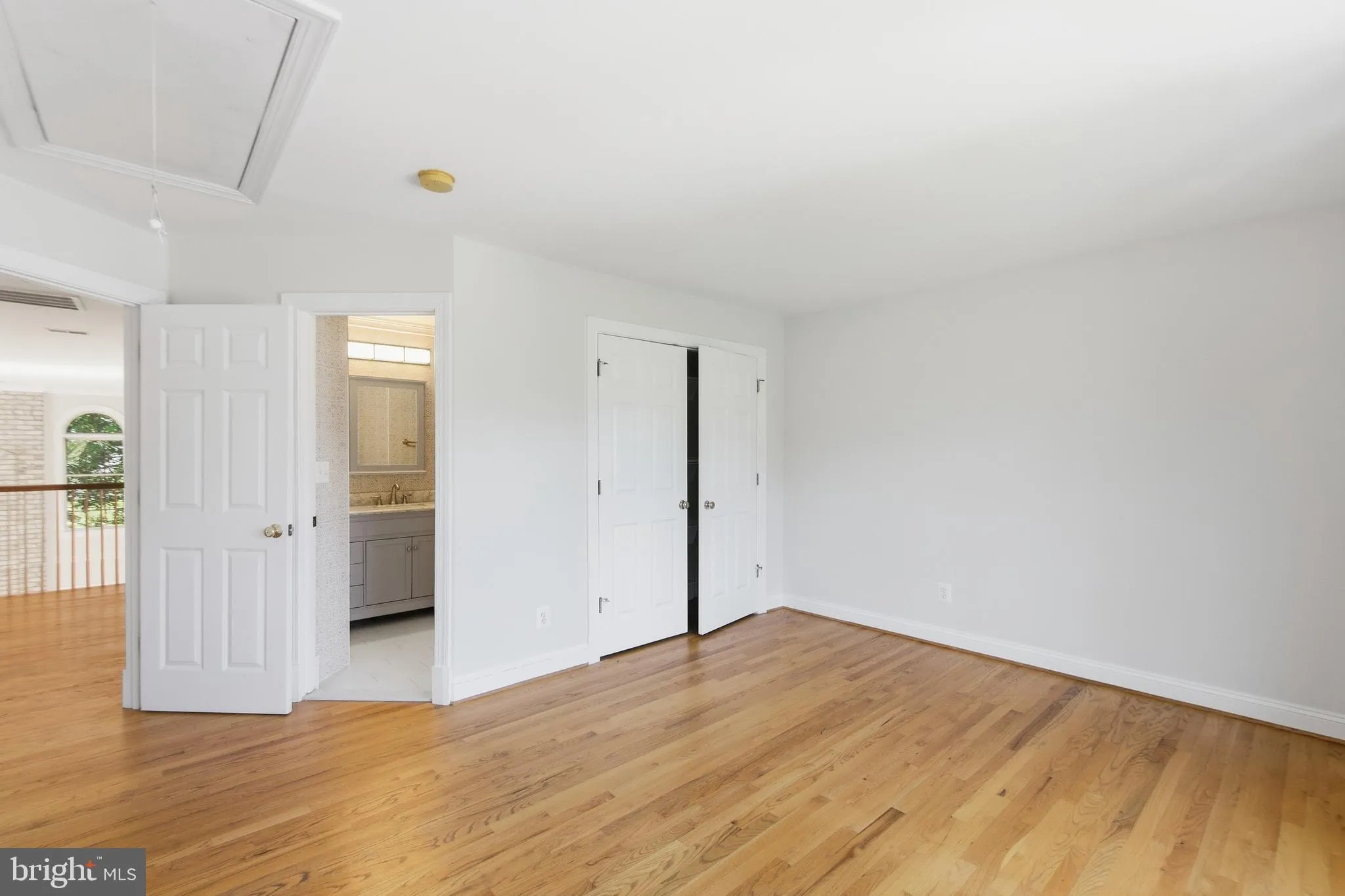 9395 WOLF TRAP CREEK COURT, Great Falls, VA 22066