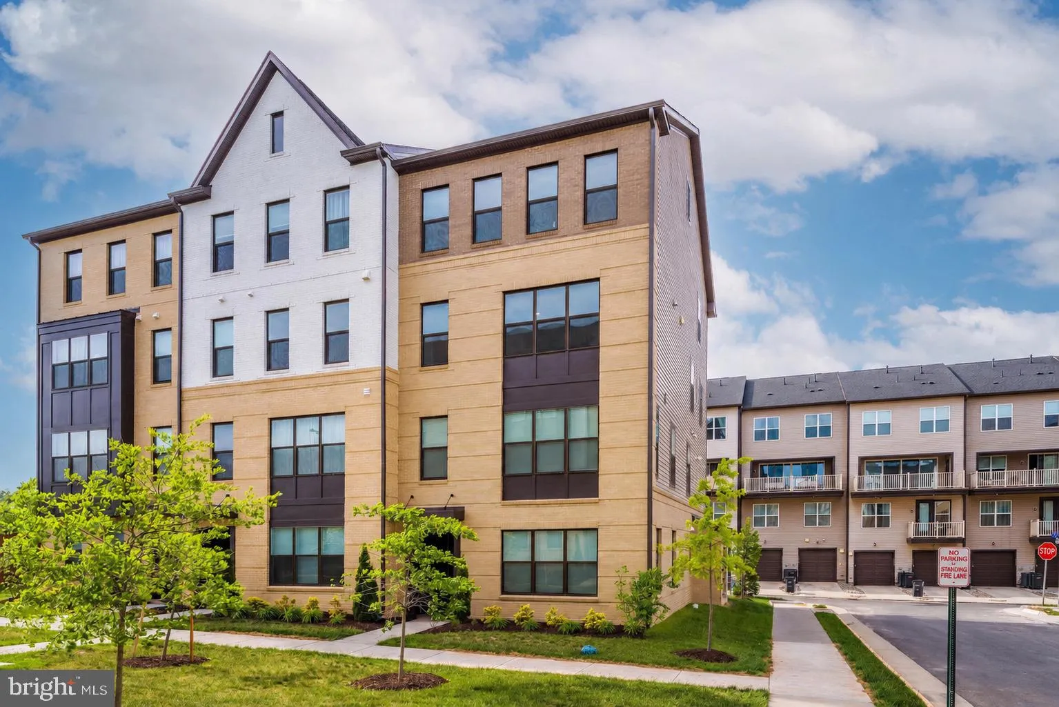 4902 LONGMIRE WAY, Chantilly, VA 20151