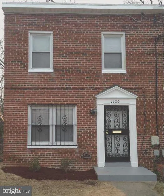 1120 CARRINGTON AVENUE, Capitol Heights, MD 20743
