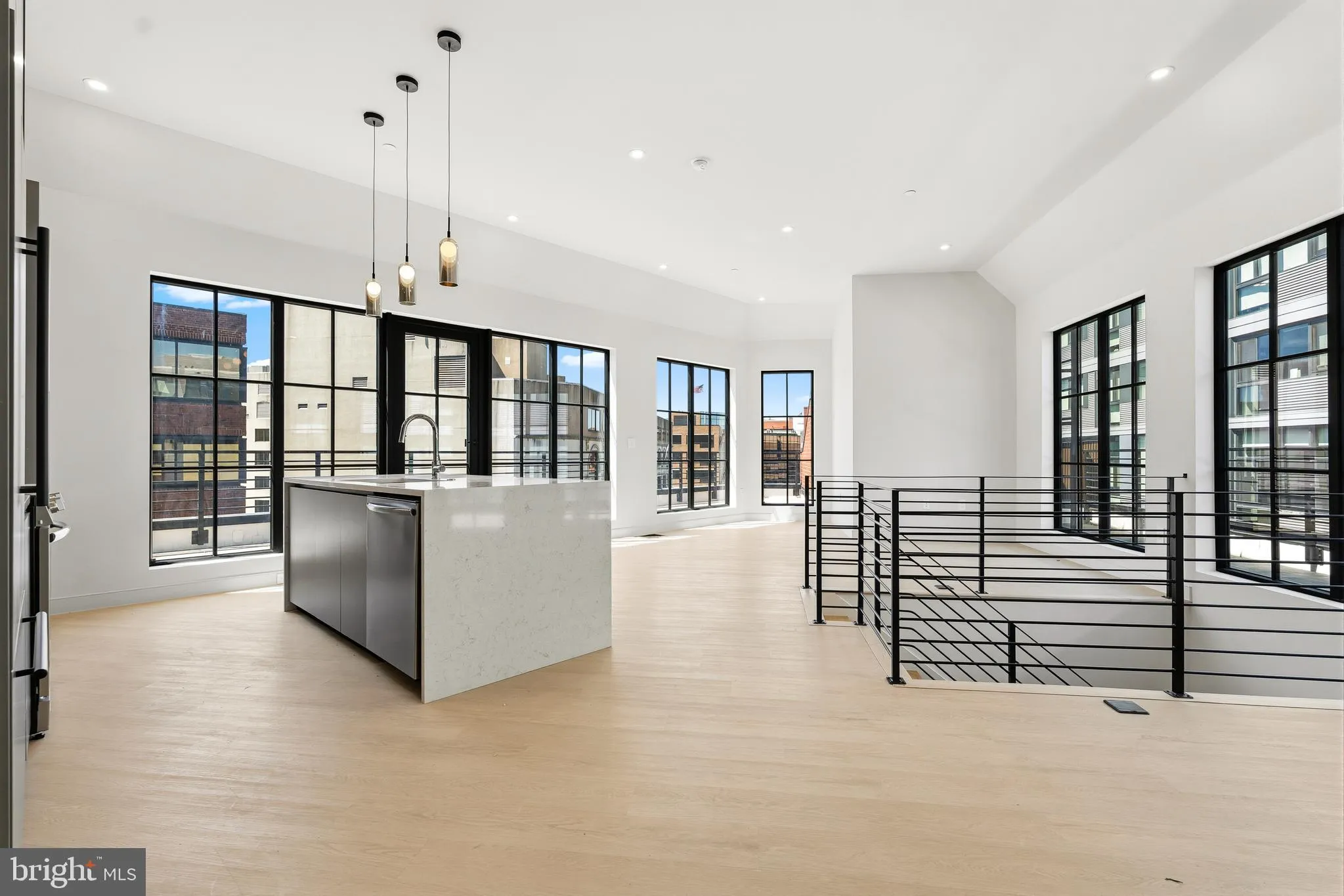 2121 WARD PLACE, Washington, DC 20037